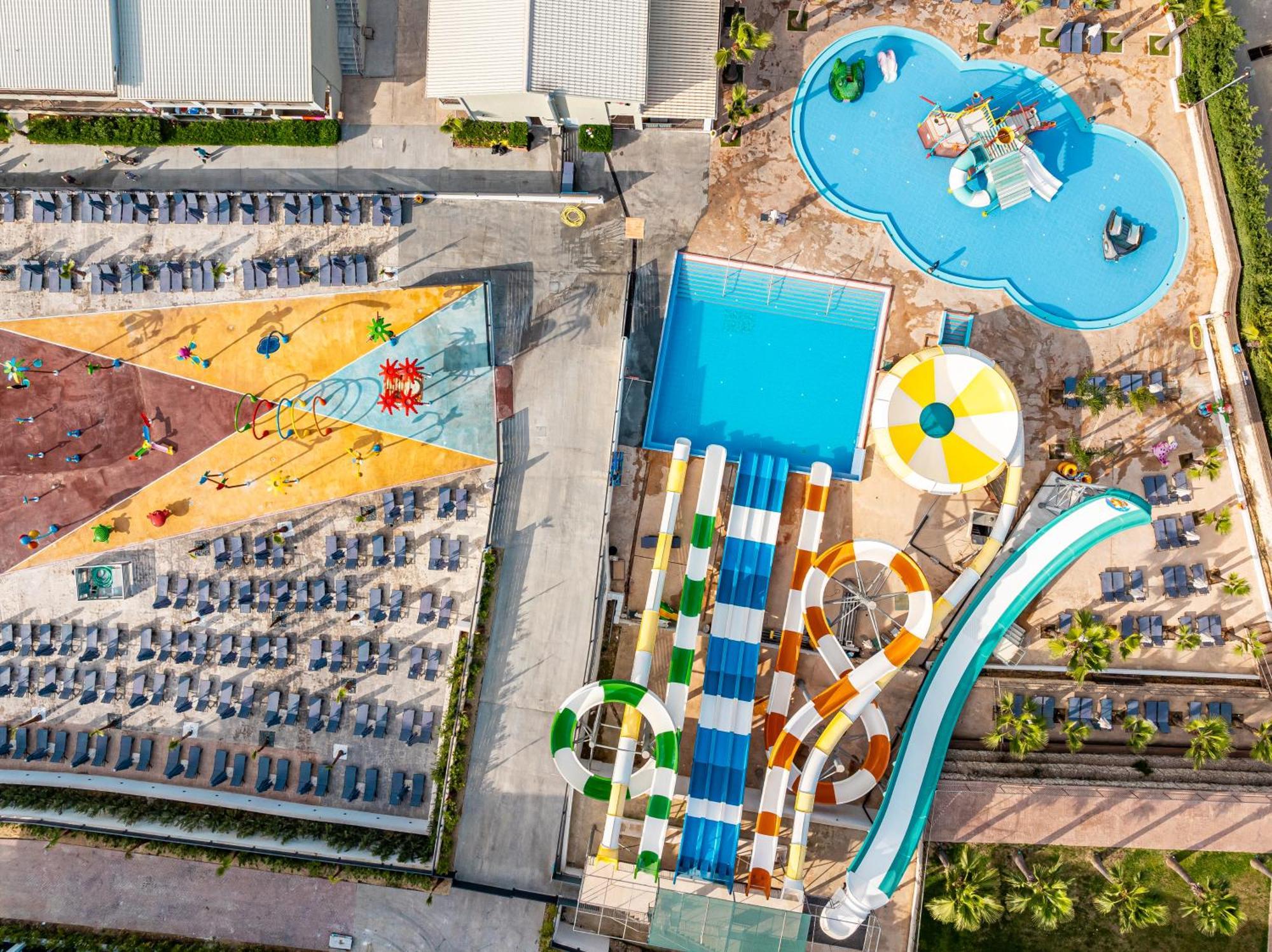 טרגקי Caretta Paradise Resort & Waterpark מראה חיצוני תמונה